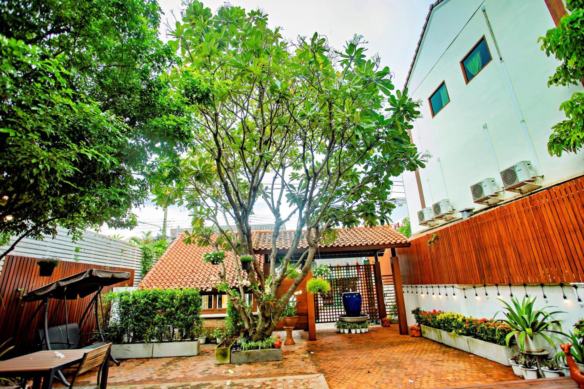 Art House Old City Chiang Mai Exterior foto